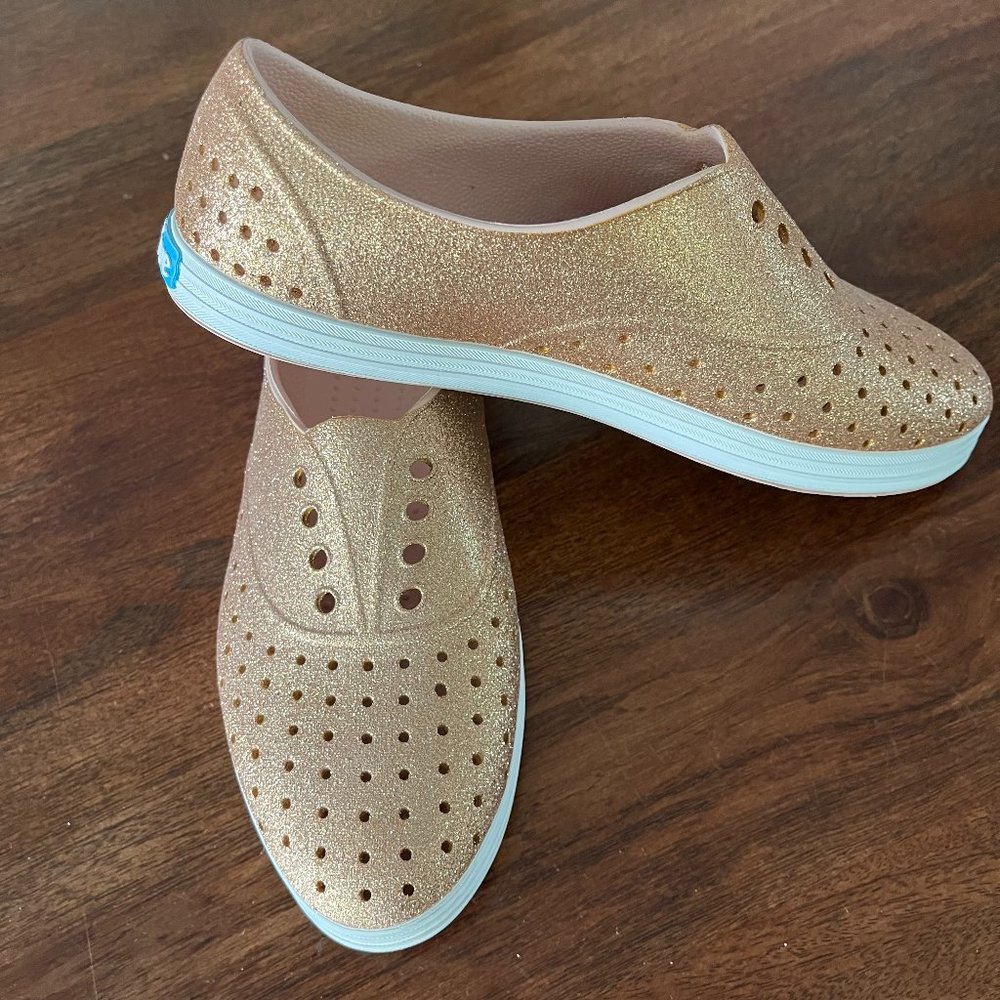 Native Shoes Jerico, Women's 7, Copper Bling